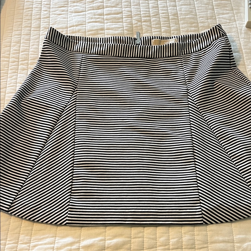 MICHAEL Michael Kors Black and White A-Line Skirt